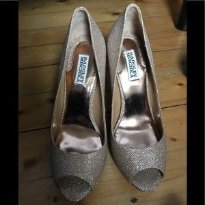 Badgley Mischka gold pumps